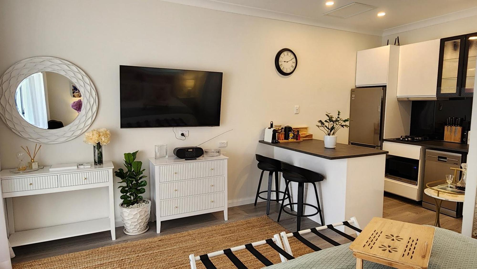 Hotel Little Lux At The Grove Sydney Esterno foto