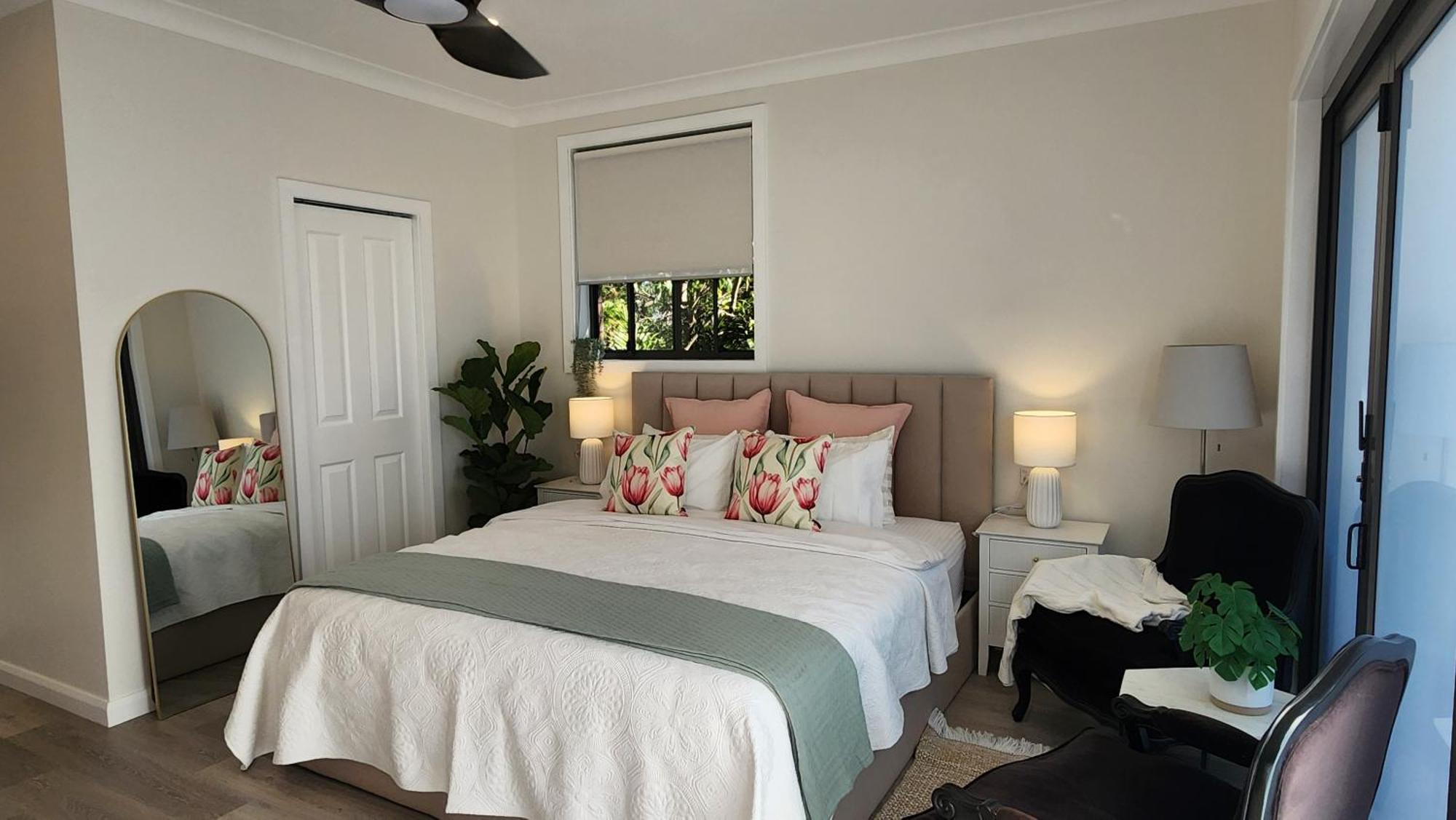 Hotel Little Lux At The Grove Sydney Esterno foto